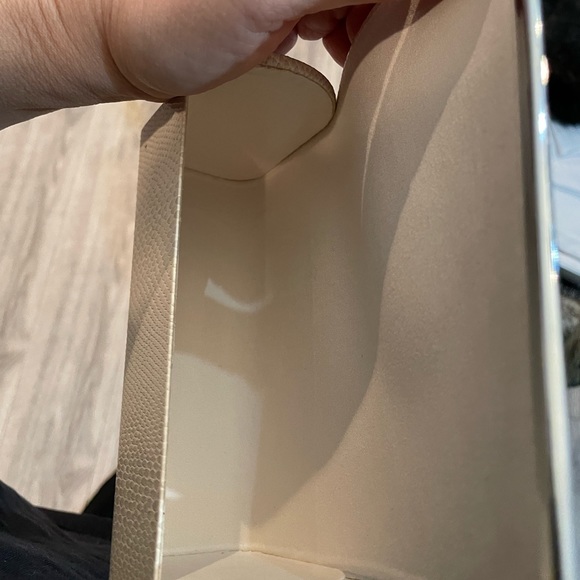 FREE  Jimmy choo with $400 purchase snake Sunglass case nwot - Picture 3 of 3